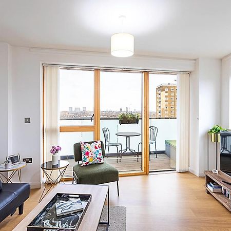 Trendy Queen'S Park Apartment With Views Across London Exterior photo