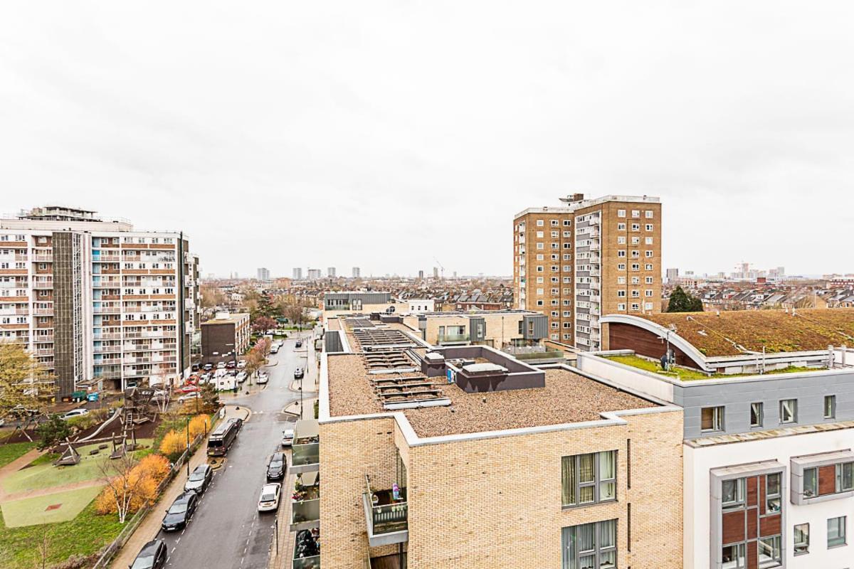 Trendy Queen'S Park Apartment With Views Across London Exterior photo
