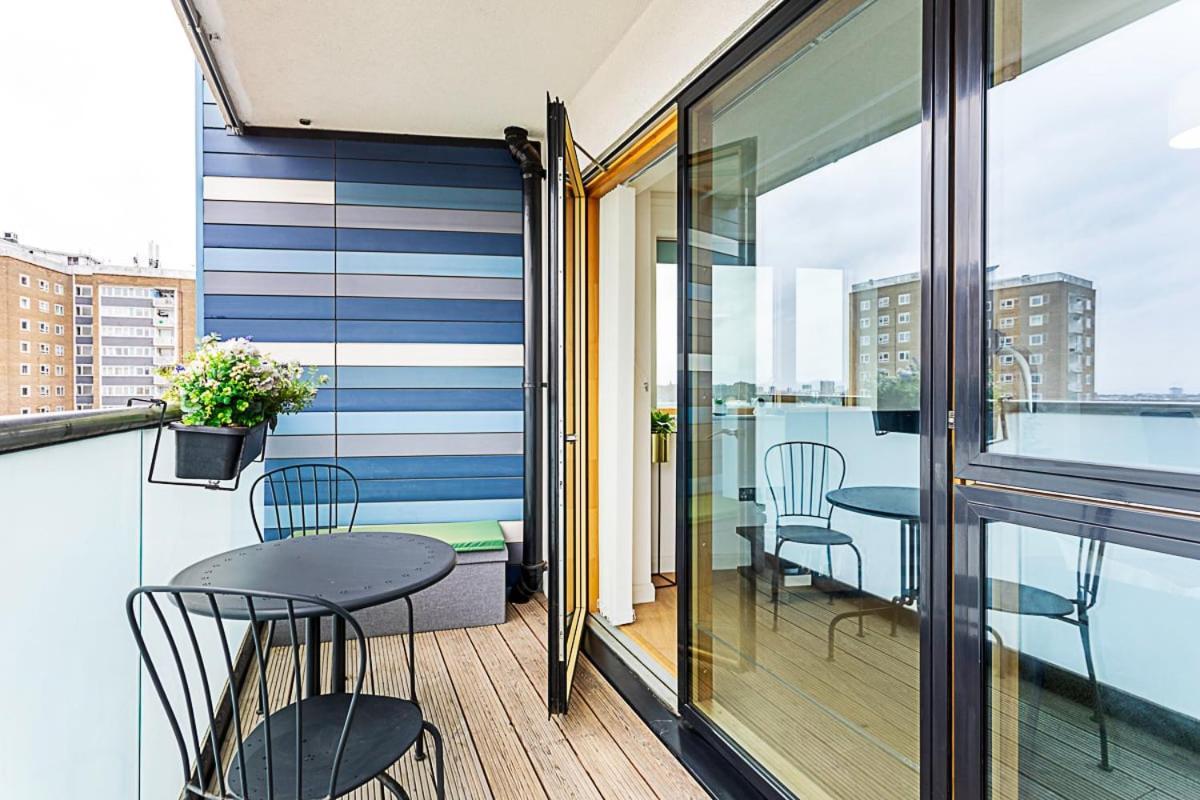 Trendy Queen'S Park Apartment With Views Across London Exterior photo