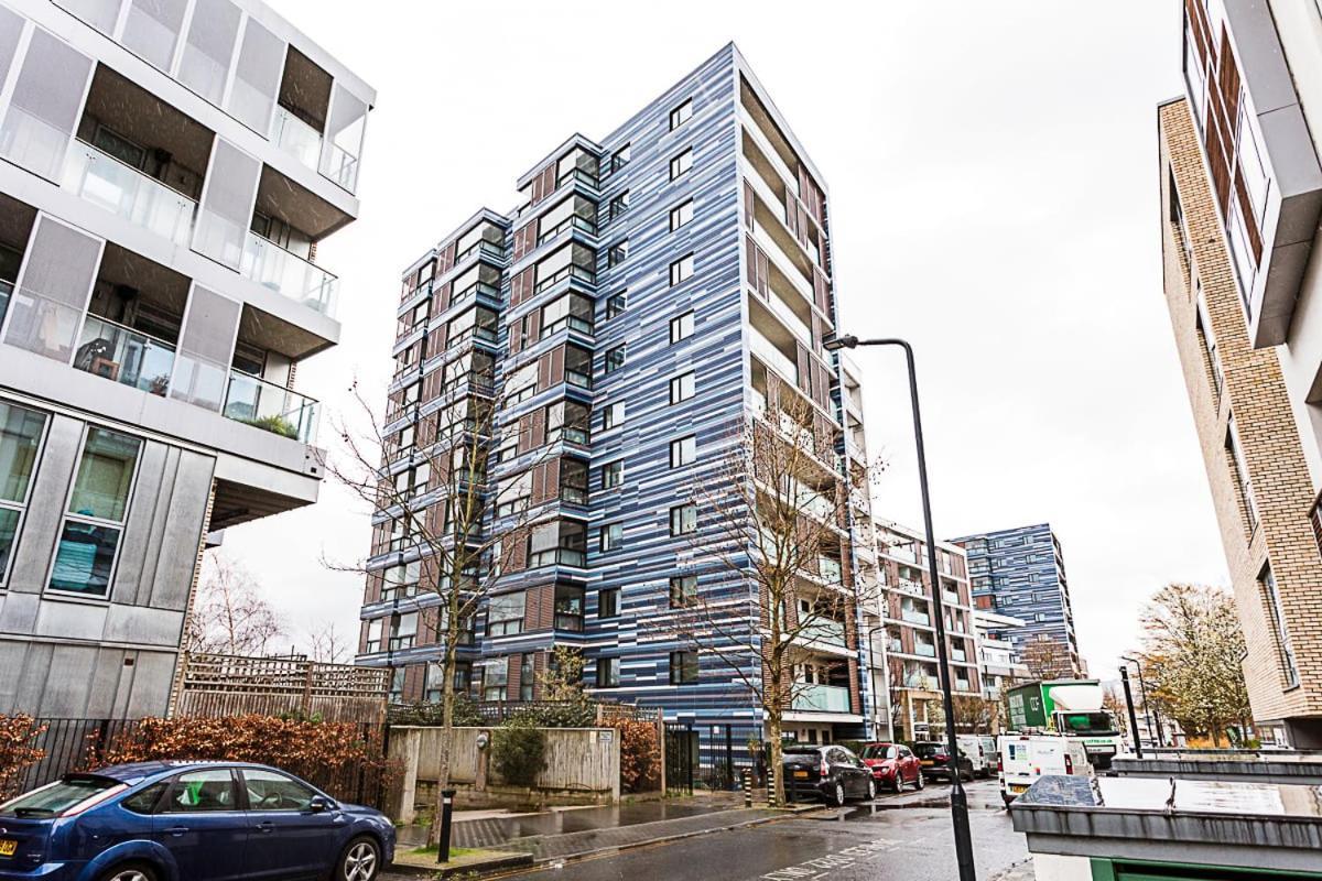 Trendy Queen'S Park Apartment With Views Across London Exterior photo
